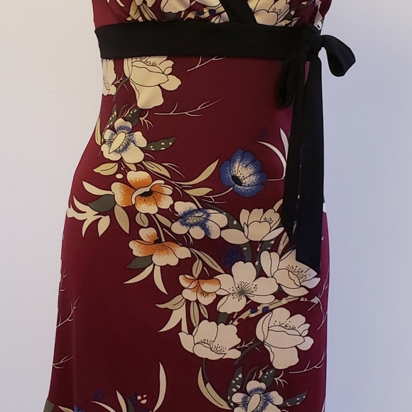 Bias-cut flutter bottom red floral dress, Charlotte Russe size M - Picture 7 of 13